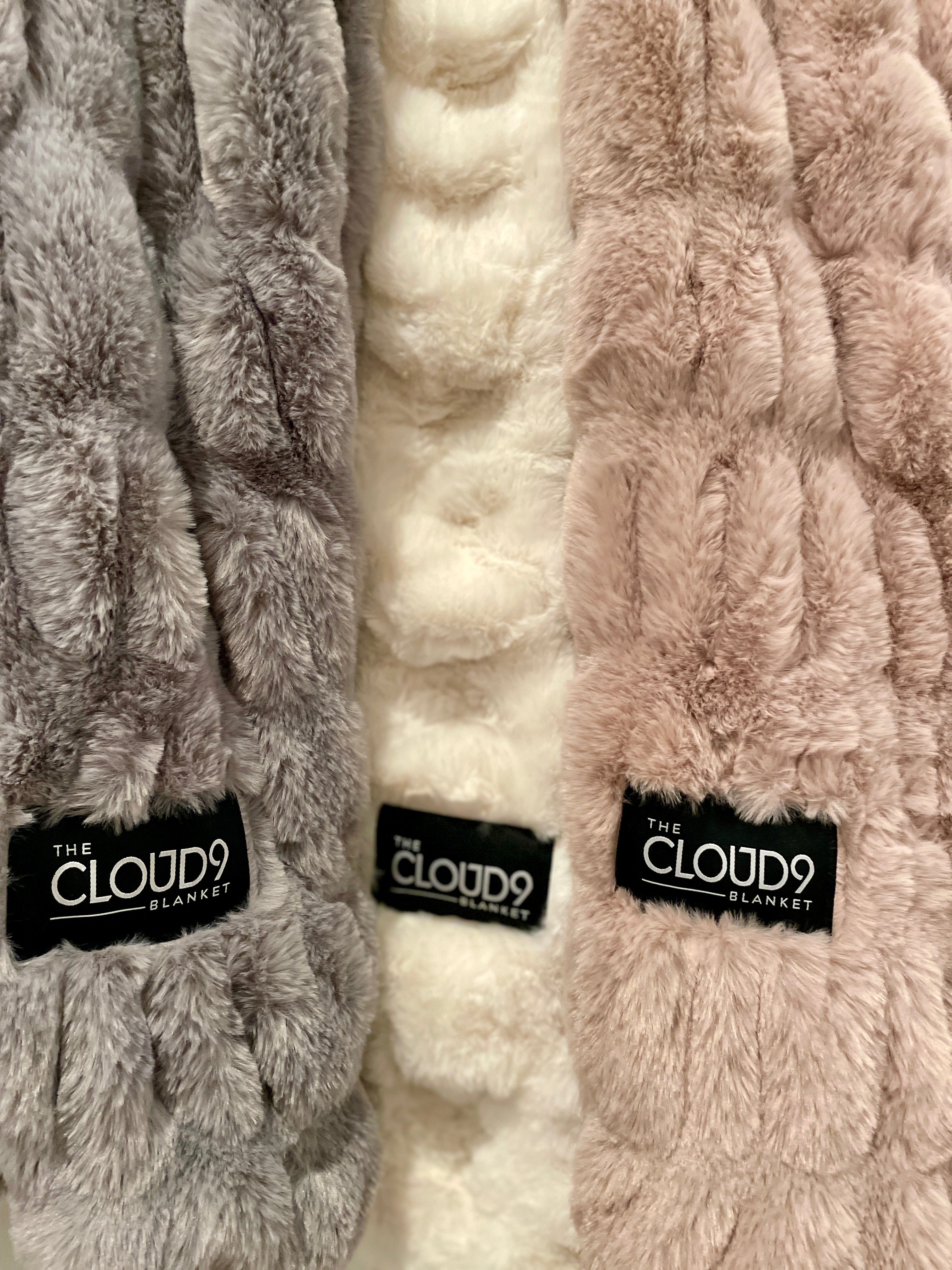 Ivory Faux Fur Blanket - Large: 60"x72"